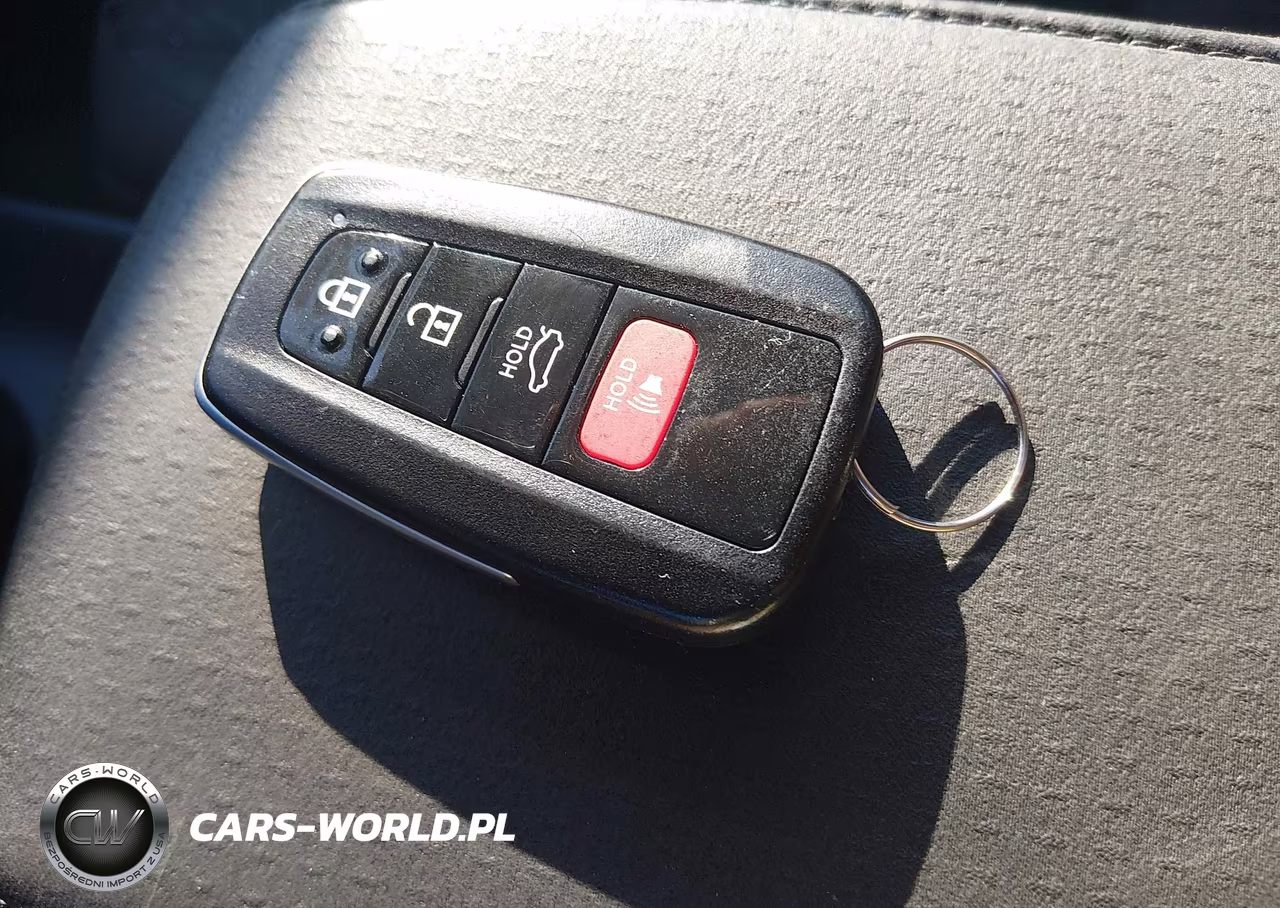 2017 Toyota Prius Two VIN:JTDKBRFU1H3045671 - 11