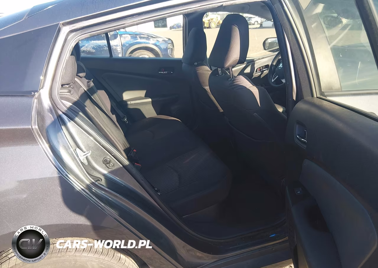 2017 Toyota Prius Two VIN:JTDKBRFU1H3045671 - 8