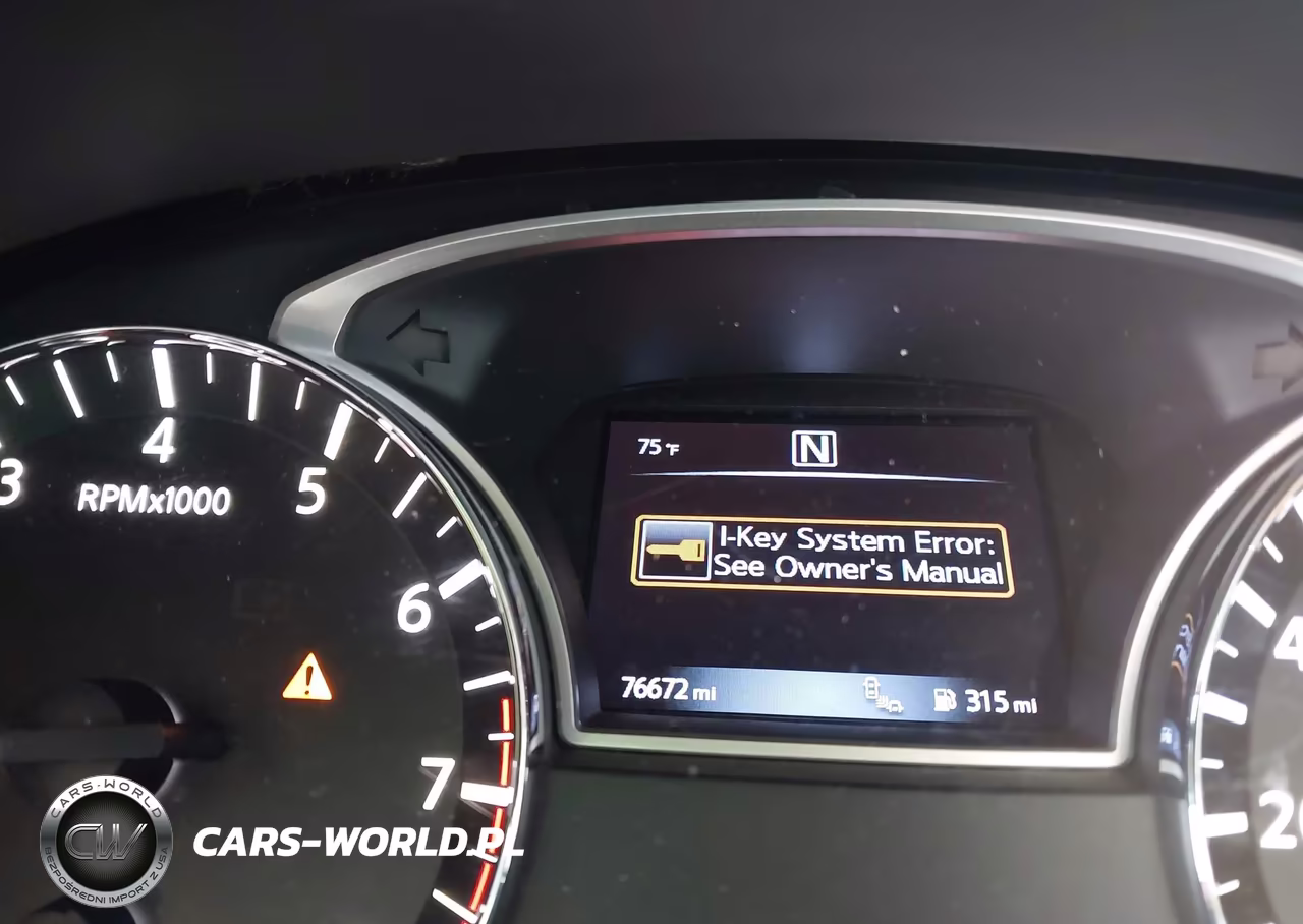 2016 Nissan Pathfinder Platinum VIN:5N1AR2MN8GC670878 - 16