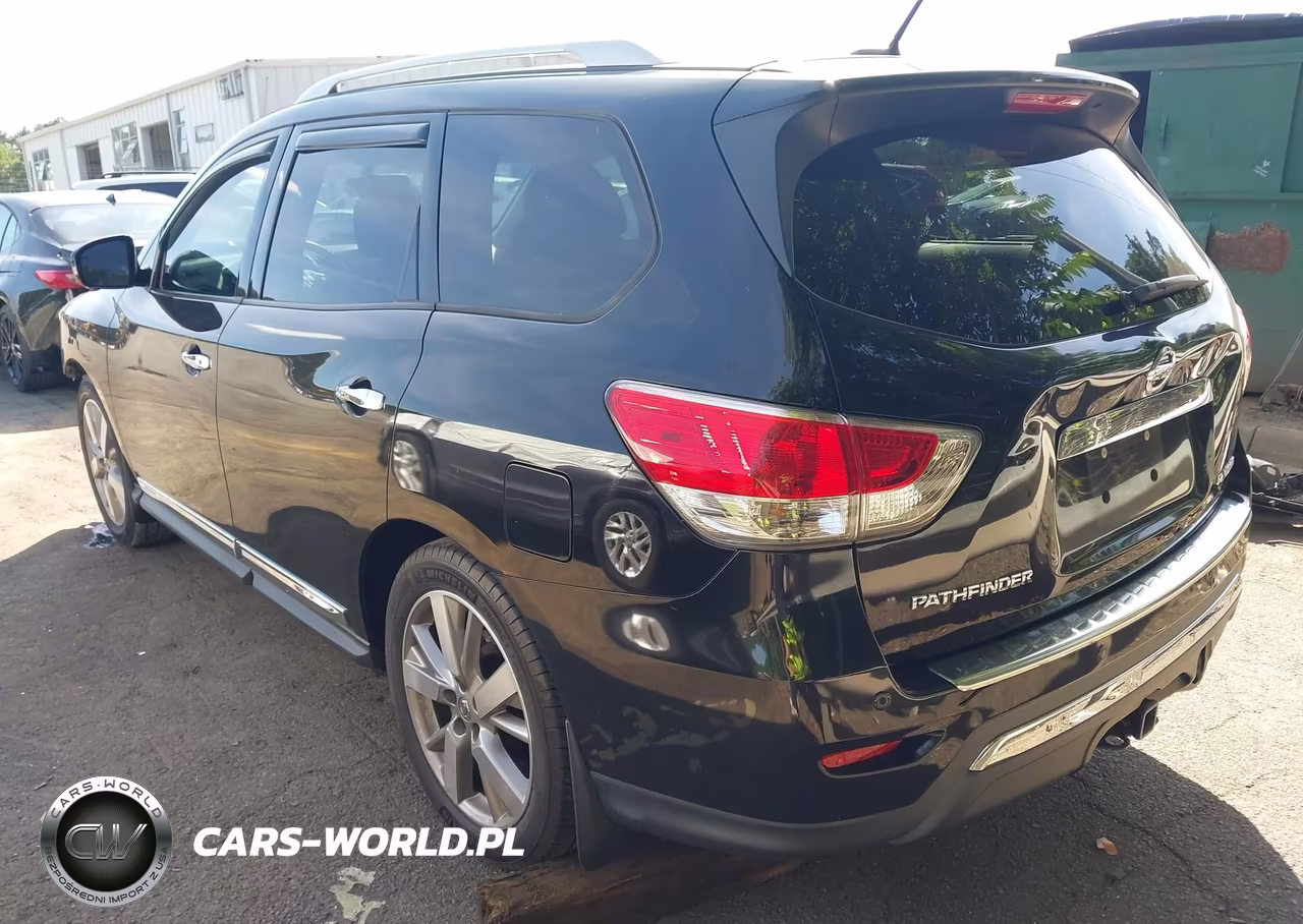2016 Nissan Pathfinder Platinum VIN:5N1AR2MN8GC670878 - 3
