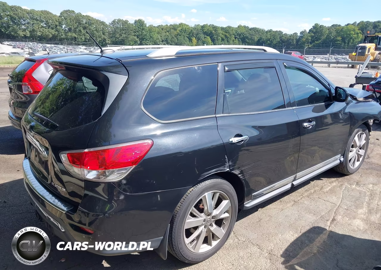 2016 Nissan Pathfinder Platinum VIN:5N1AR2MN8GC670878 - 4
