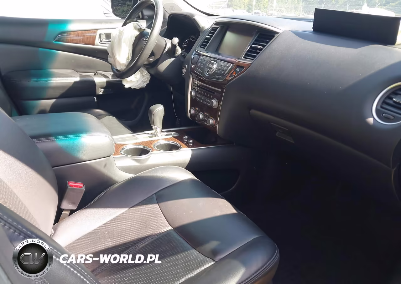 2016 Nissan Pathfinder Platinum VIN:5N1AR2MN8GC670878 - 5