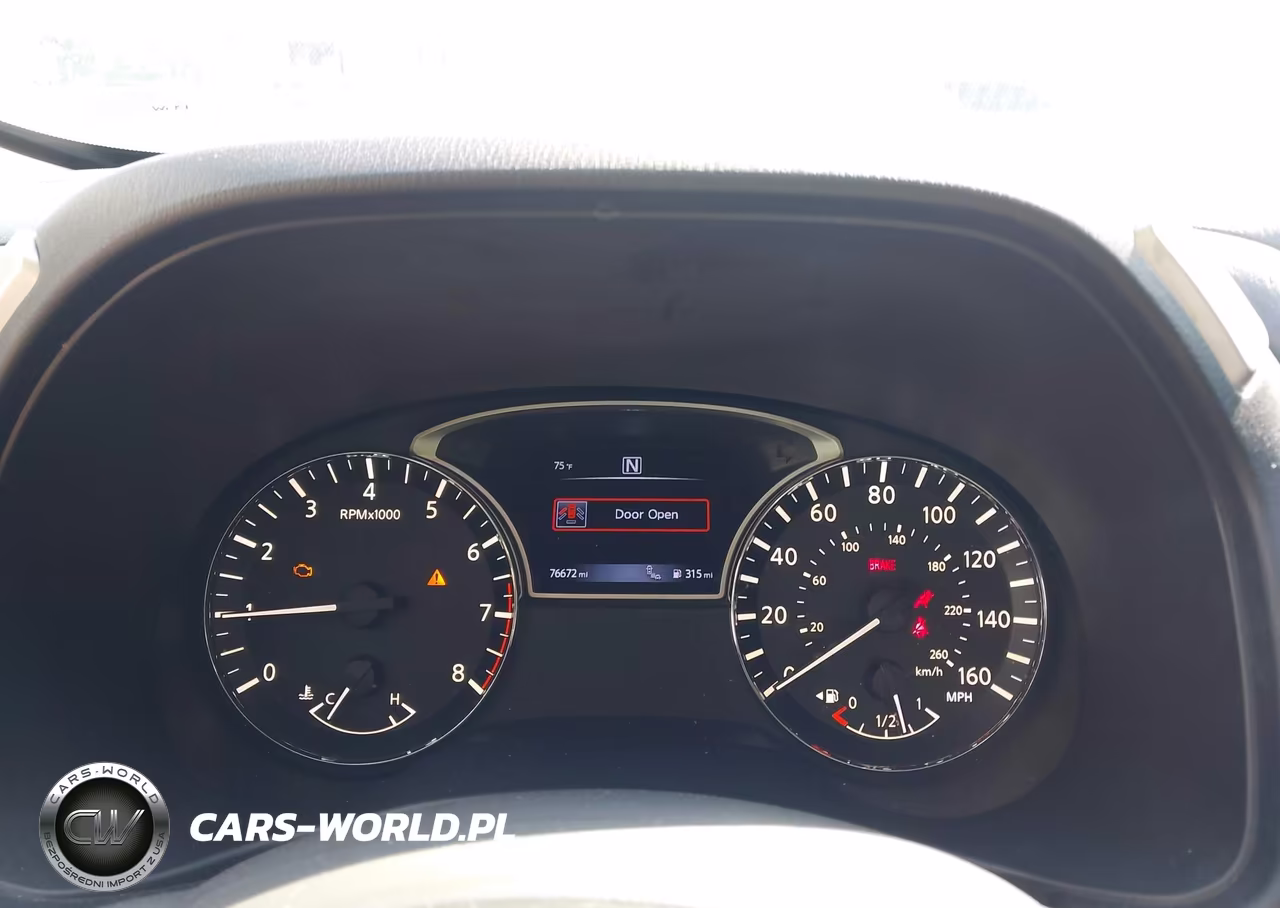 2016 Nissan Pathfinder Platinum VIN:5N1AR2MN8GC670878 - 7