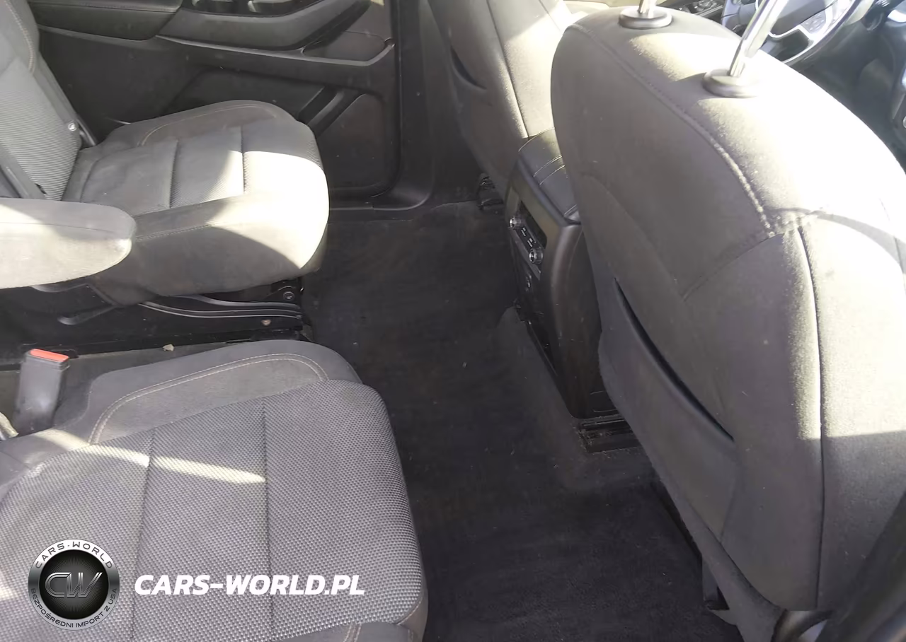 2020 Chevrolet Traverse Awd Lt Cloth VIN:1GNEVGKW7LJ110678 - 17