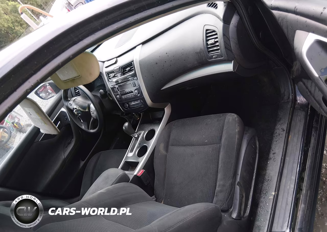 2015 Nissan Altima 2.5 S VIN:1N4AL3AP9FC163137 - 5