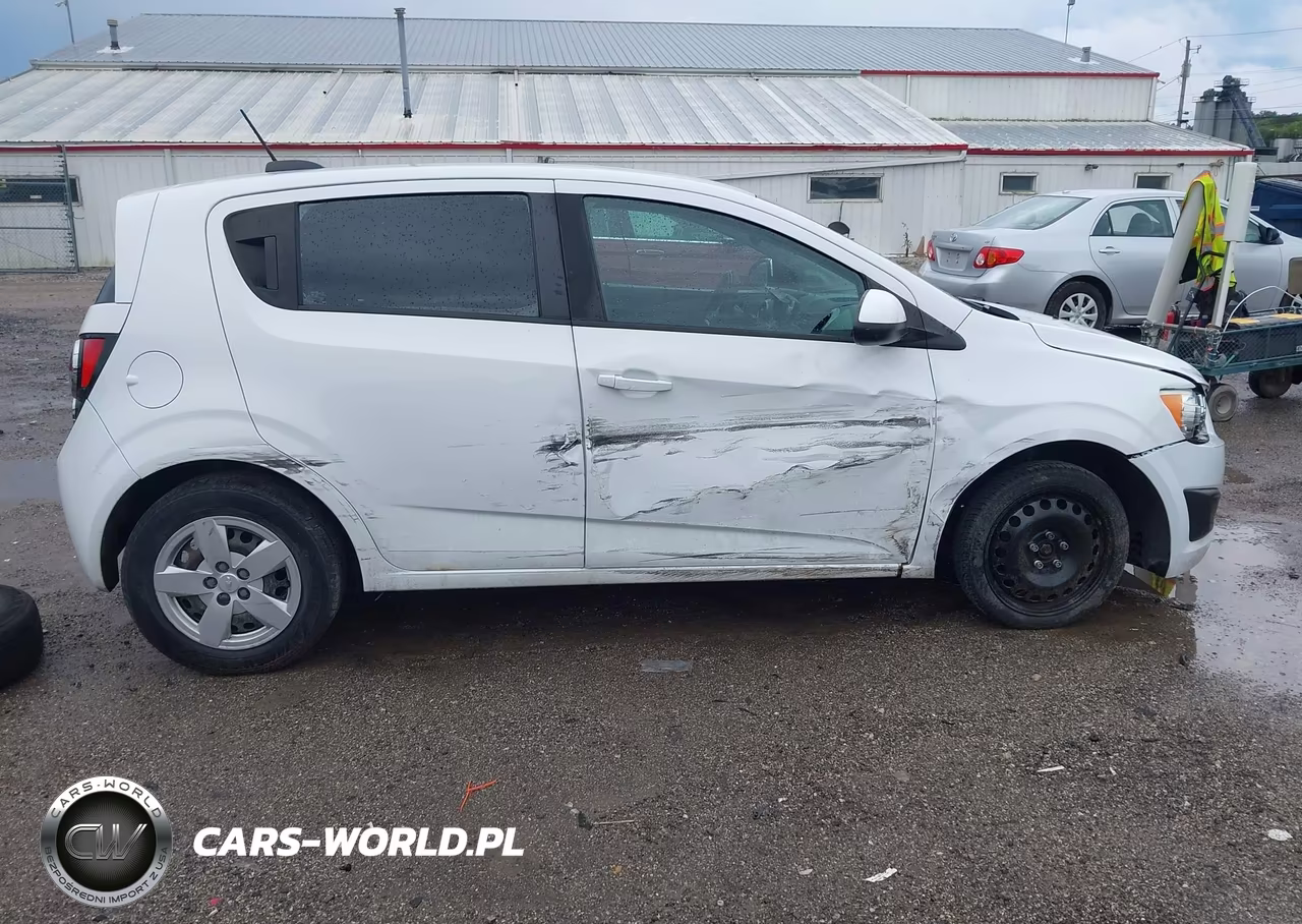 2015 Chevrolet Sonic Ls Auto VIN:1G1JA6SH3F4160438 - 14