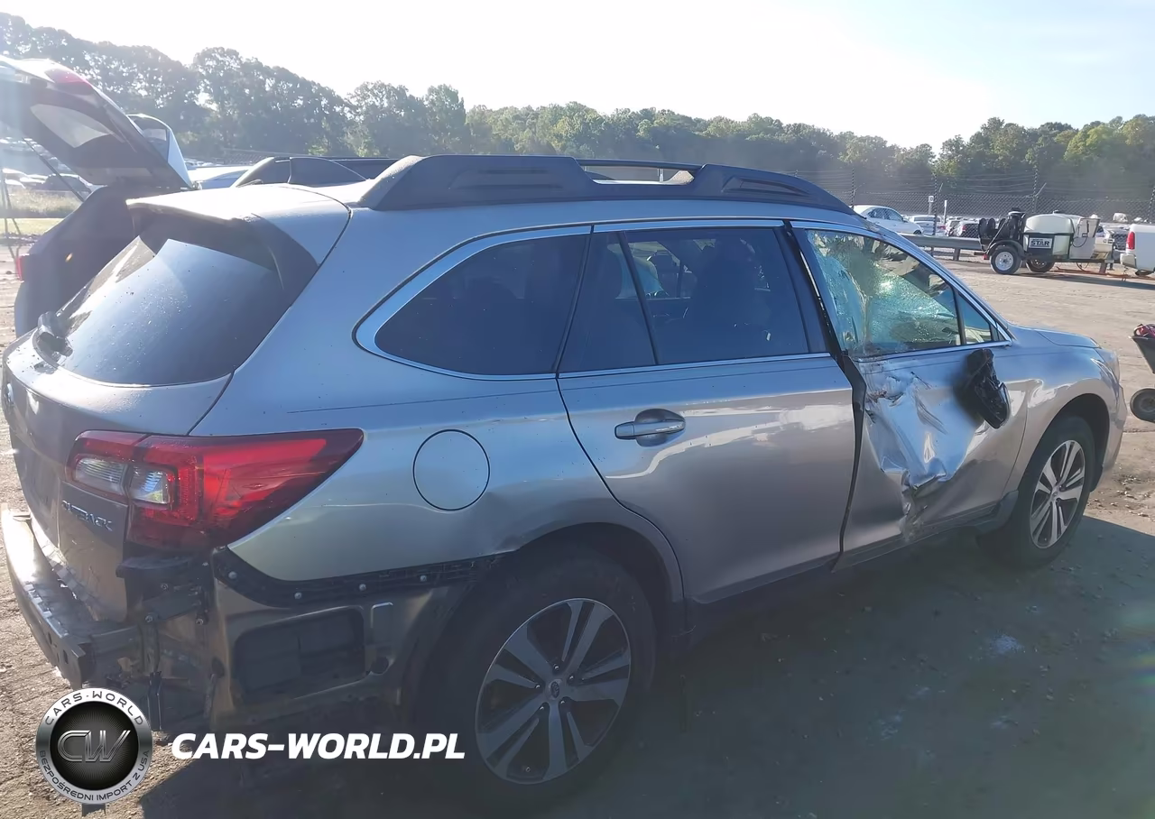 2018 Subaru Outback 2.5I Limited VIN:4S4BSANC3J3305600 - 14