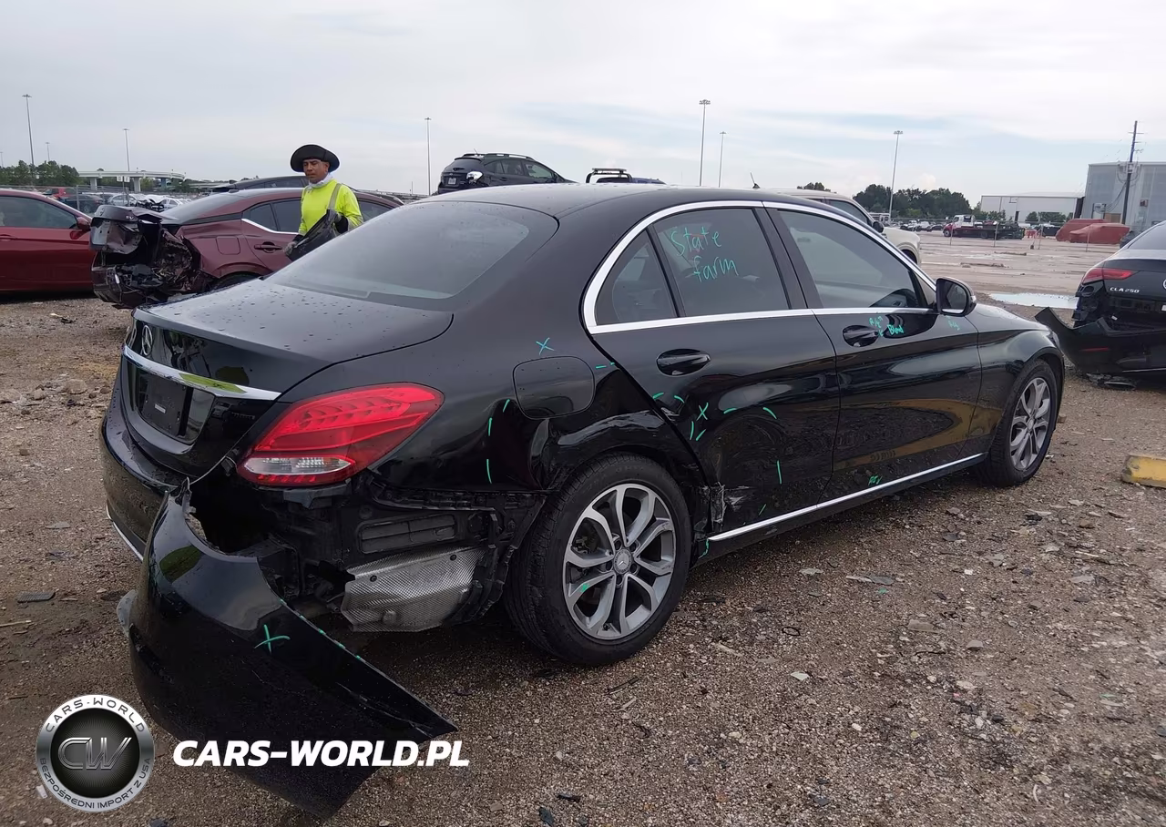 2016 Mercedes-Benz C 300 VIN:55SWF4JB3GU157287 - 4