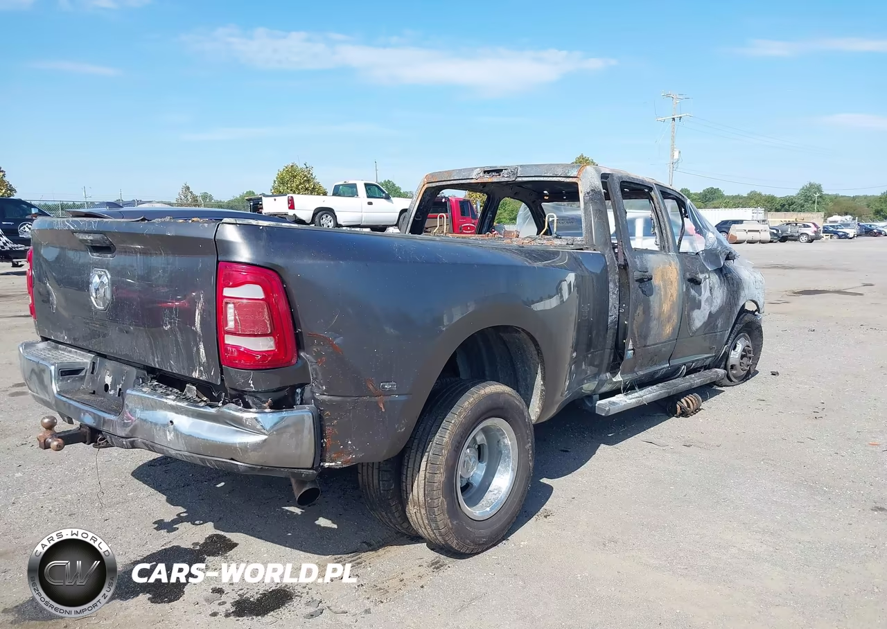 2020 Ram 3500 Tradesman 4X4 8' Box VIN:3C63RRGL4LG153656 - 4