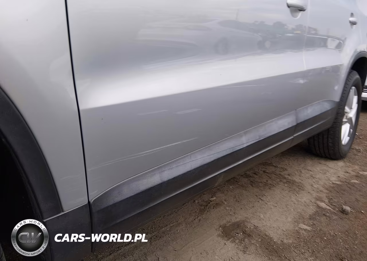 2011 Volkswagen Tiguan S VIN:WVGAV7AX4BW524399 - 12