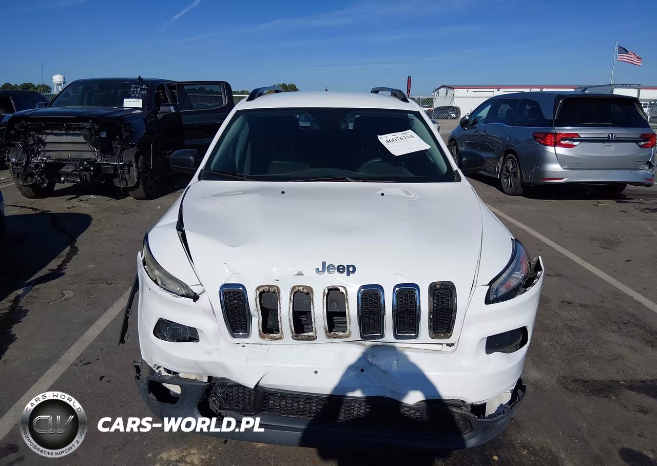 2015 Jeep Cherokee Sport VIN:1C4PJLAB9FW731190 - 12