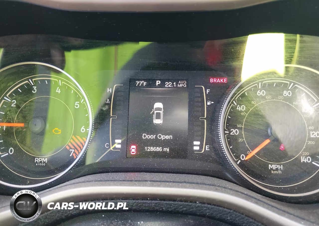 2015 Jeep Cherokee Sport VIN:1C4PJLAB9FW731190 - 7