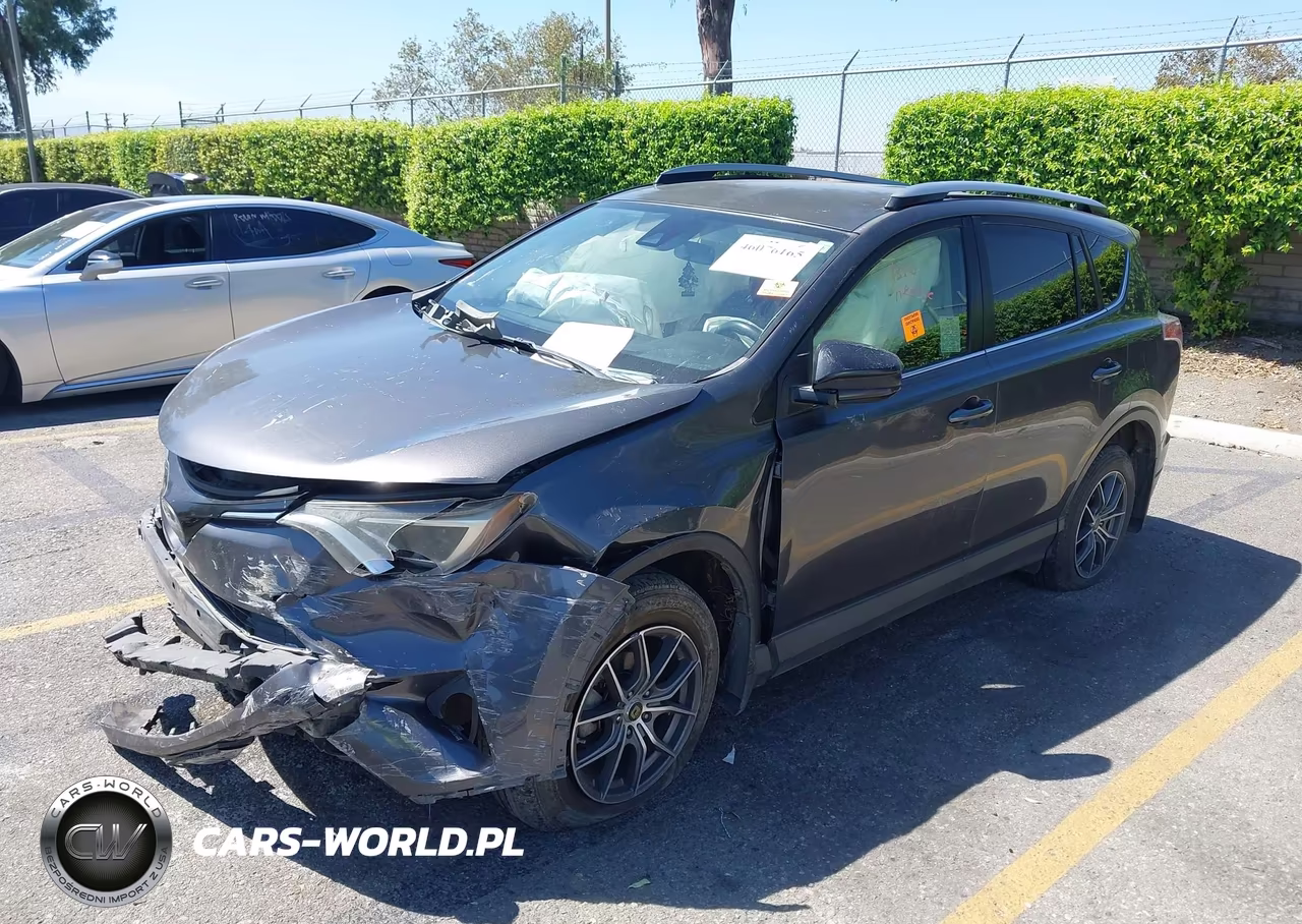 2017 Toyota Rav4 Le VIN:JTMZFREV0HJ111121 - 2