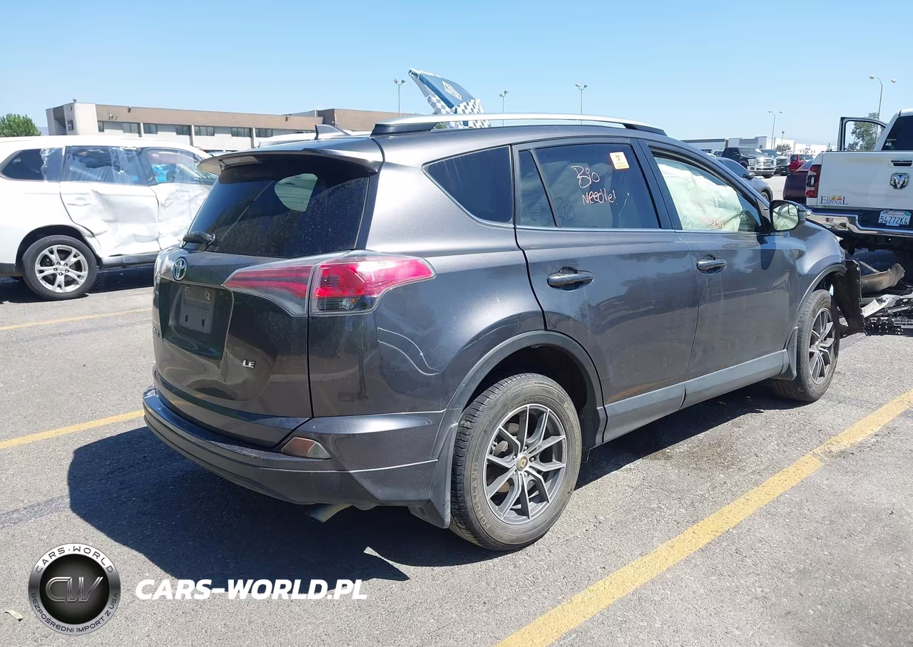 2017 Toyota Rav4 Le VIN:JTMZFREV0HJ111121 - 4