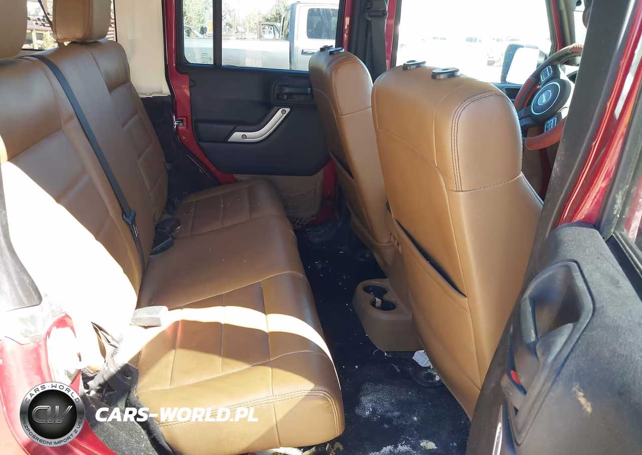 2012 Jeep Wrangler Unlimited Rubicon VIN:1C4BJWFGXCL178563 - 8