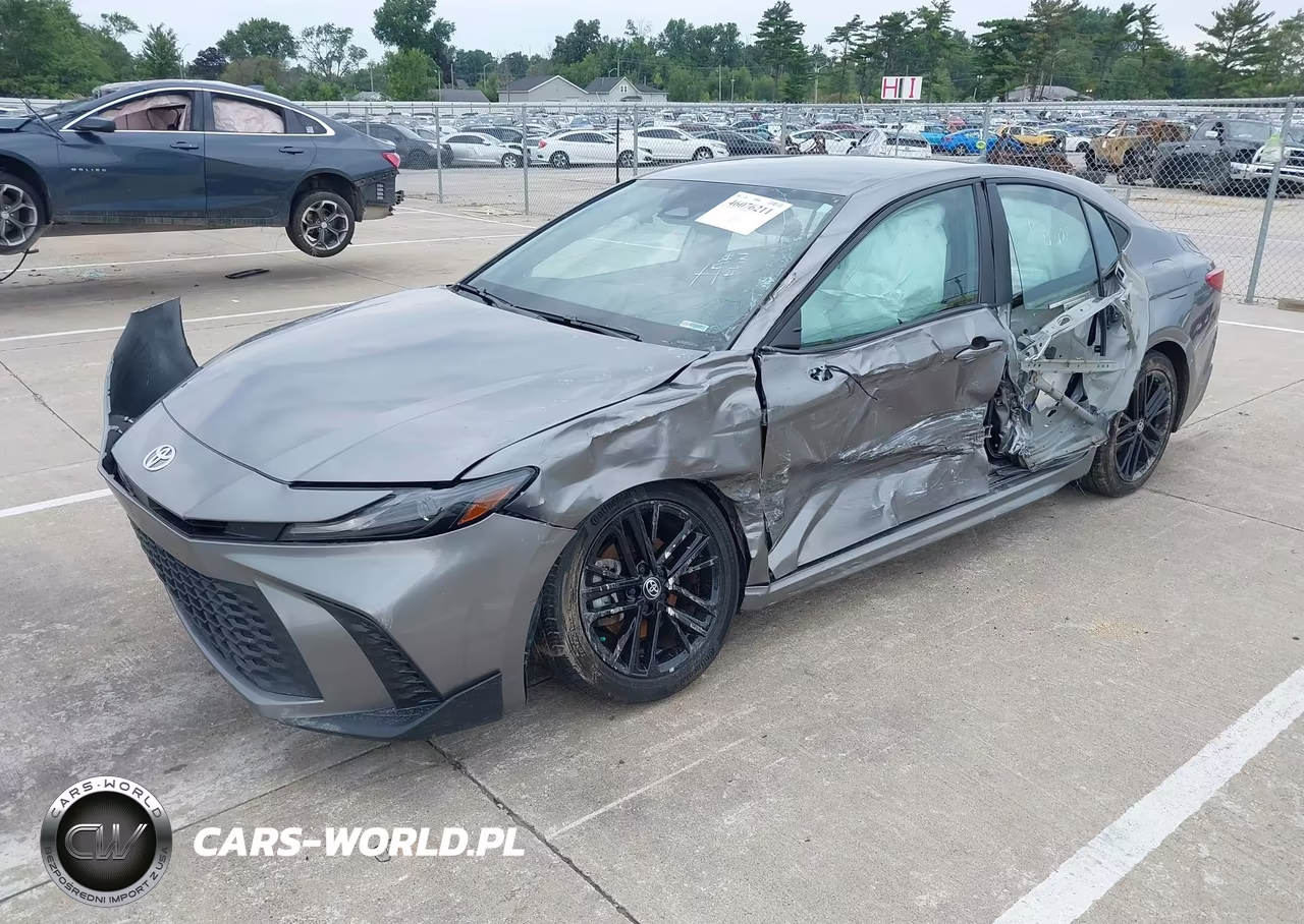 2025 Toyota Camry Se VIN:4T1DAACK3SU584032 - 2