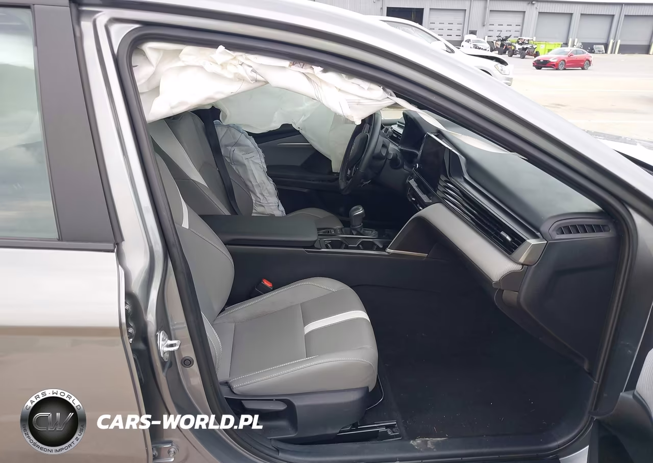 2025 Toyota Camry Se VIN:4T1DAACK3SU584032 - 5