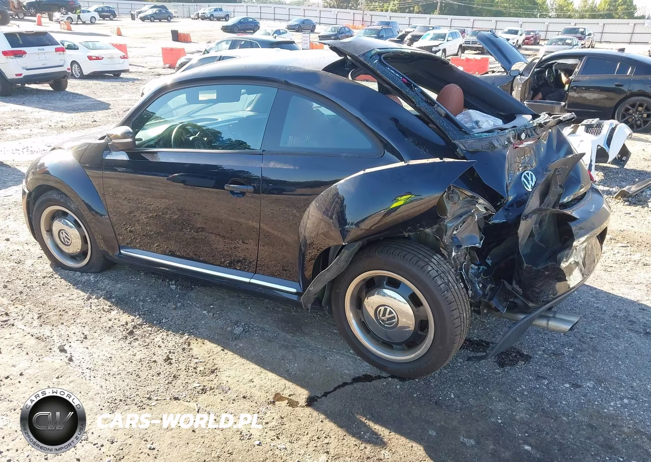 2016 Volkswagen Beetle 1.8T Classic VIN:3VWF17AT7GM638176 - 3