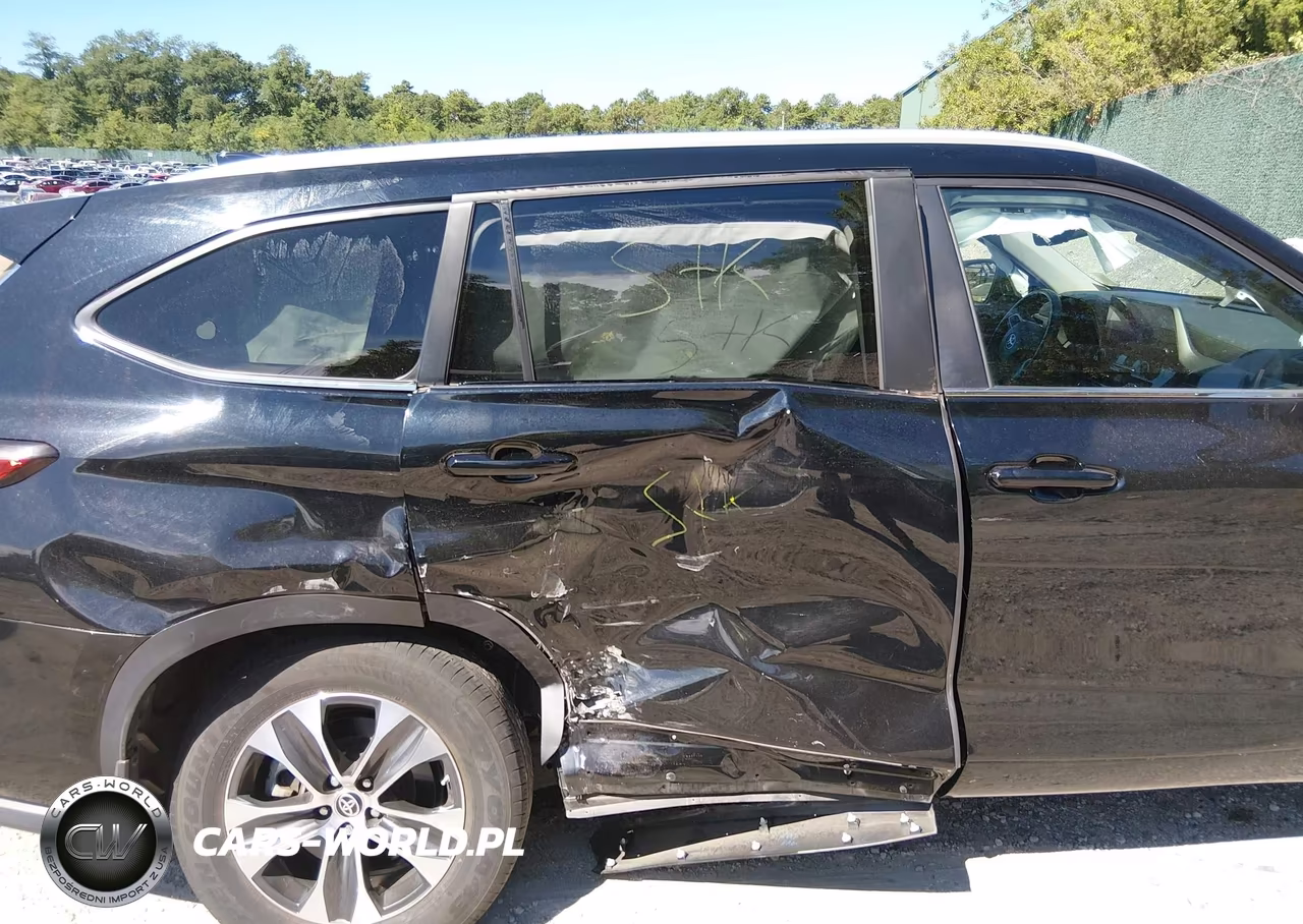 2023 Toyota Highlander Xle VIN:5TDKDRBH8PS038541 - 8