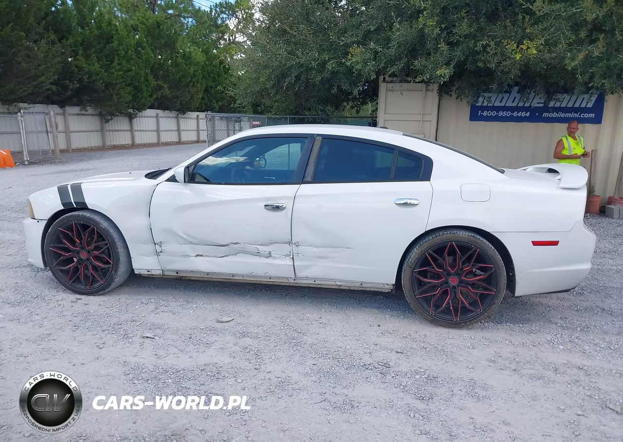2013 Dodge Charger Sxt VIN:2C3CDXHG3DH557633 - 14