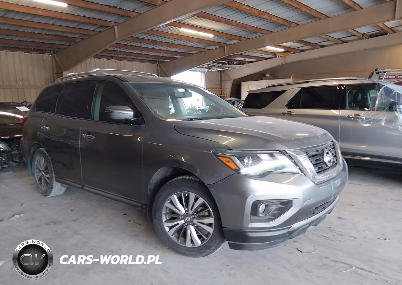 2018 Nissan Pathfinder Sv
