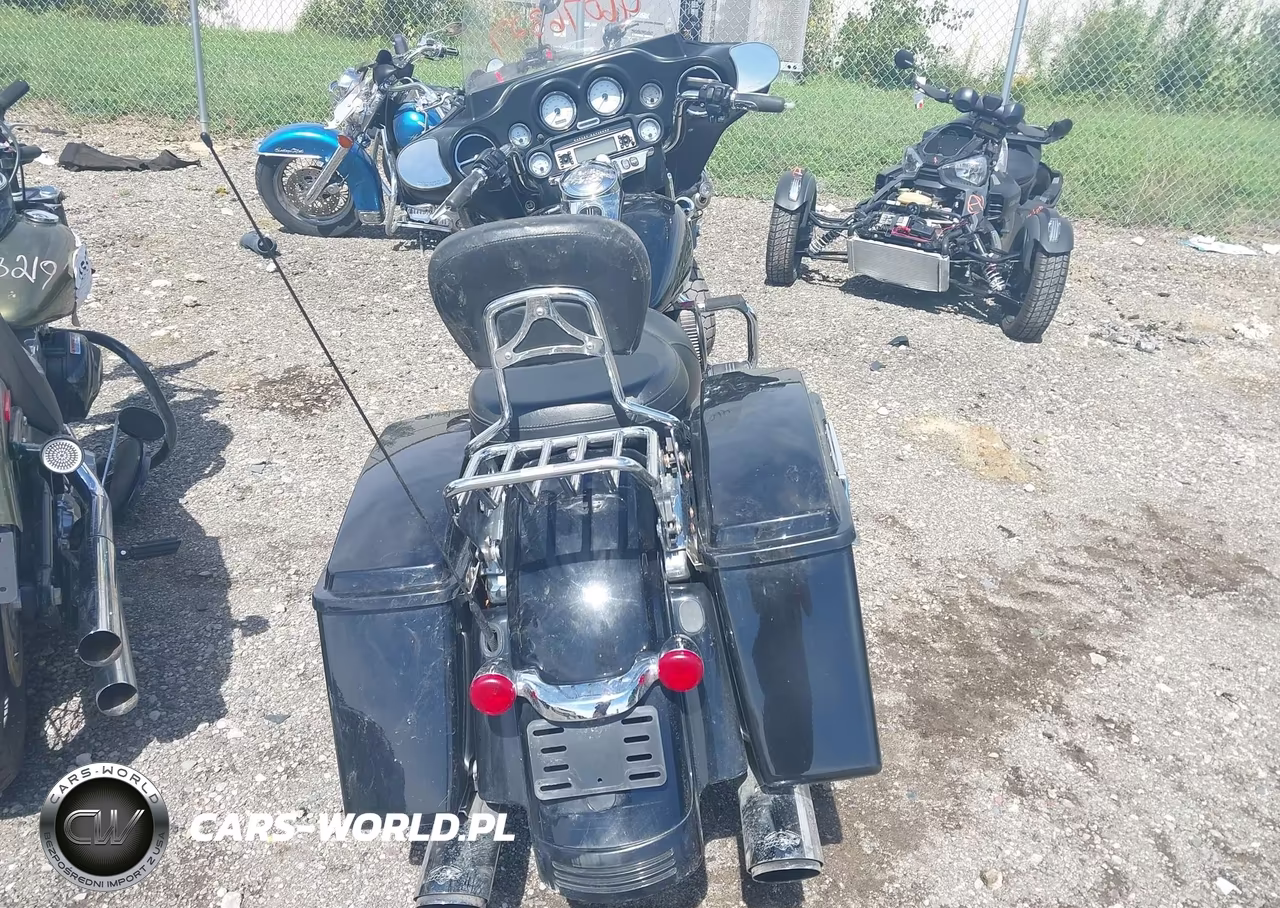 2011 Harley-Davidson Flhx VIN:1HD1KB418BB662377 - 6