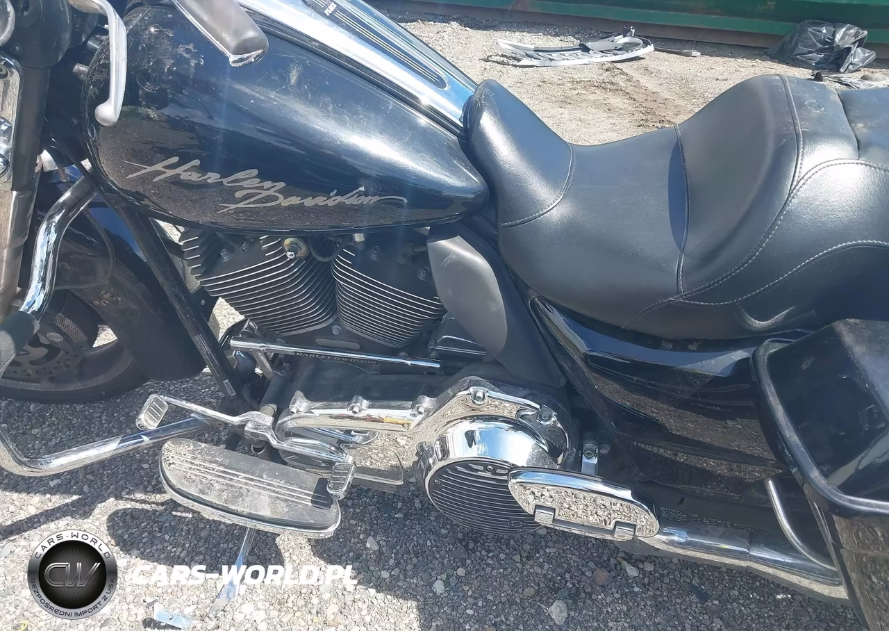 2011 Harley-Davidson Flhx VIN:1HD1KB418BB662377 - 9