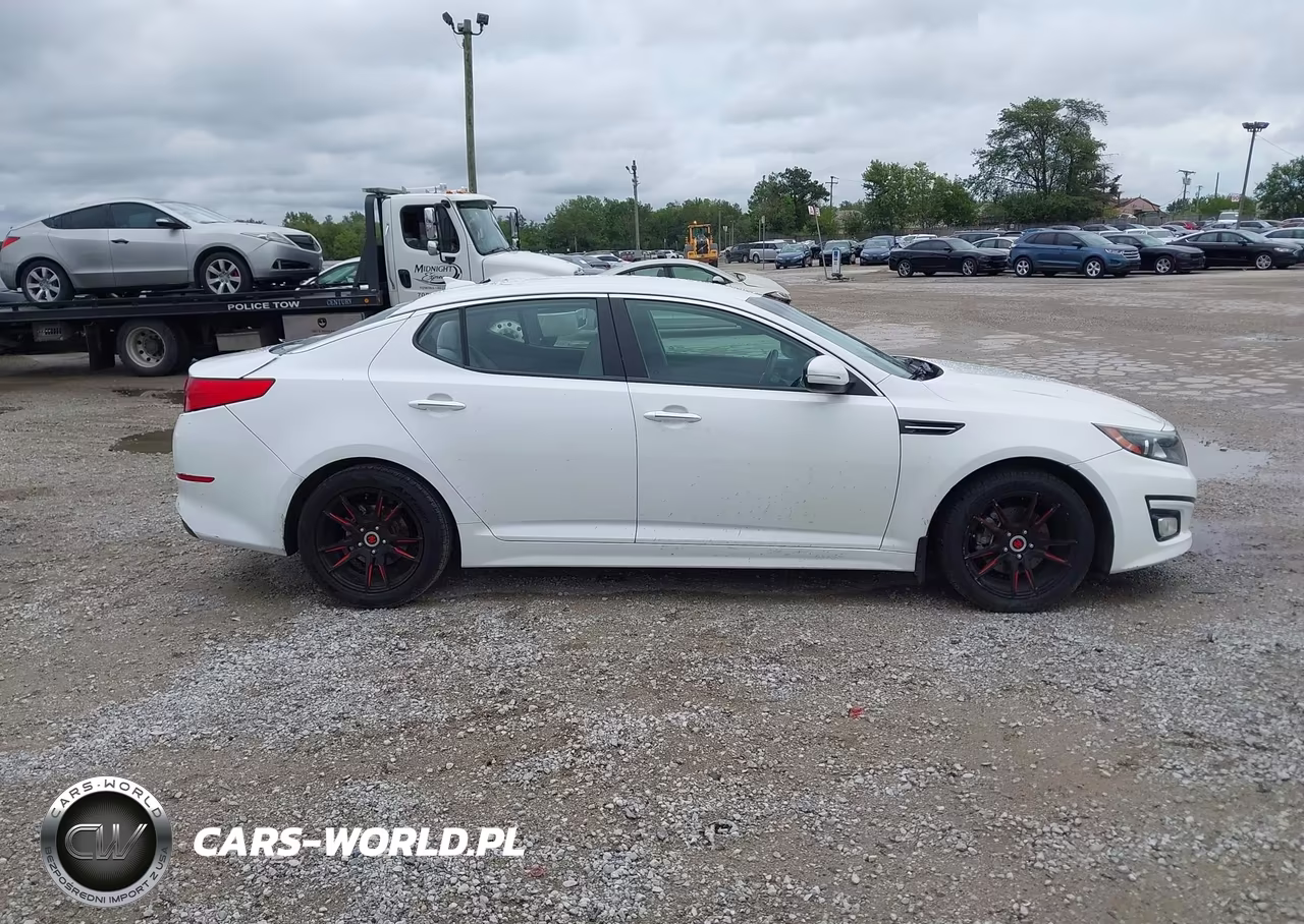 2015 Kia Optima Lx VIN:5XXGM4A77FG460401 - 13