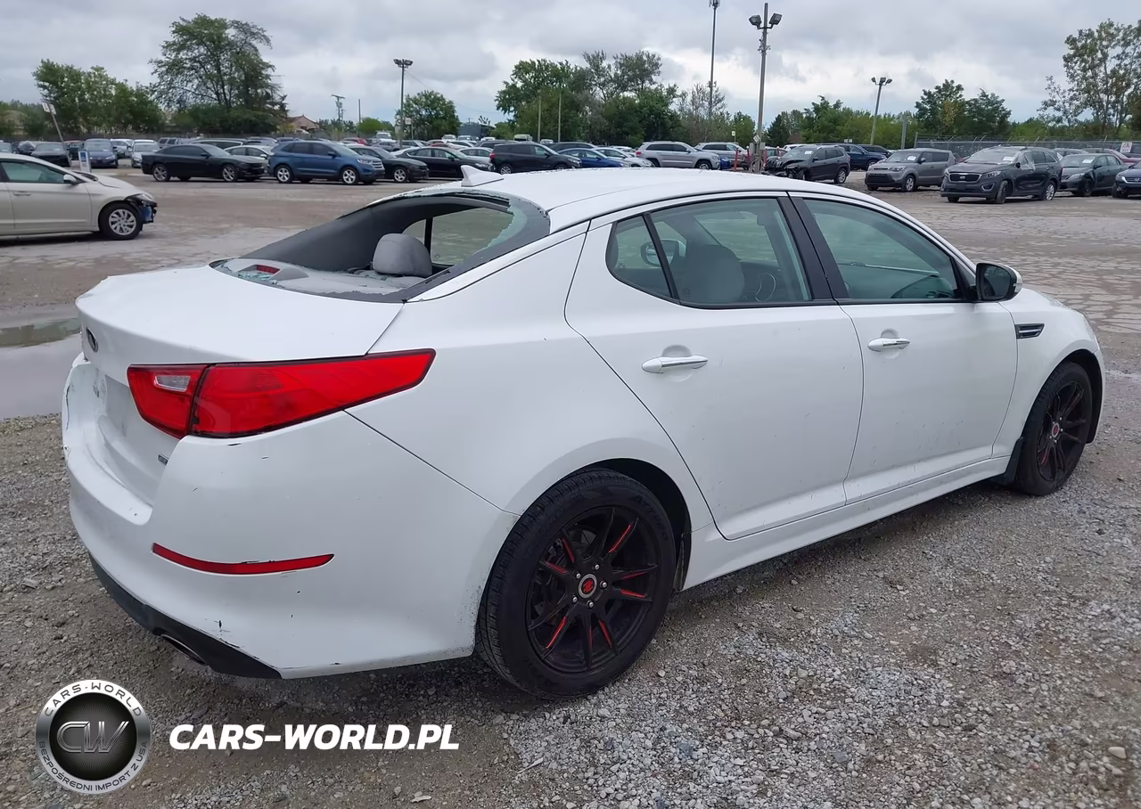 2015 Kia Optima Lx VIN:5XXGM4A77FG460401 - 4