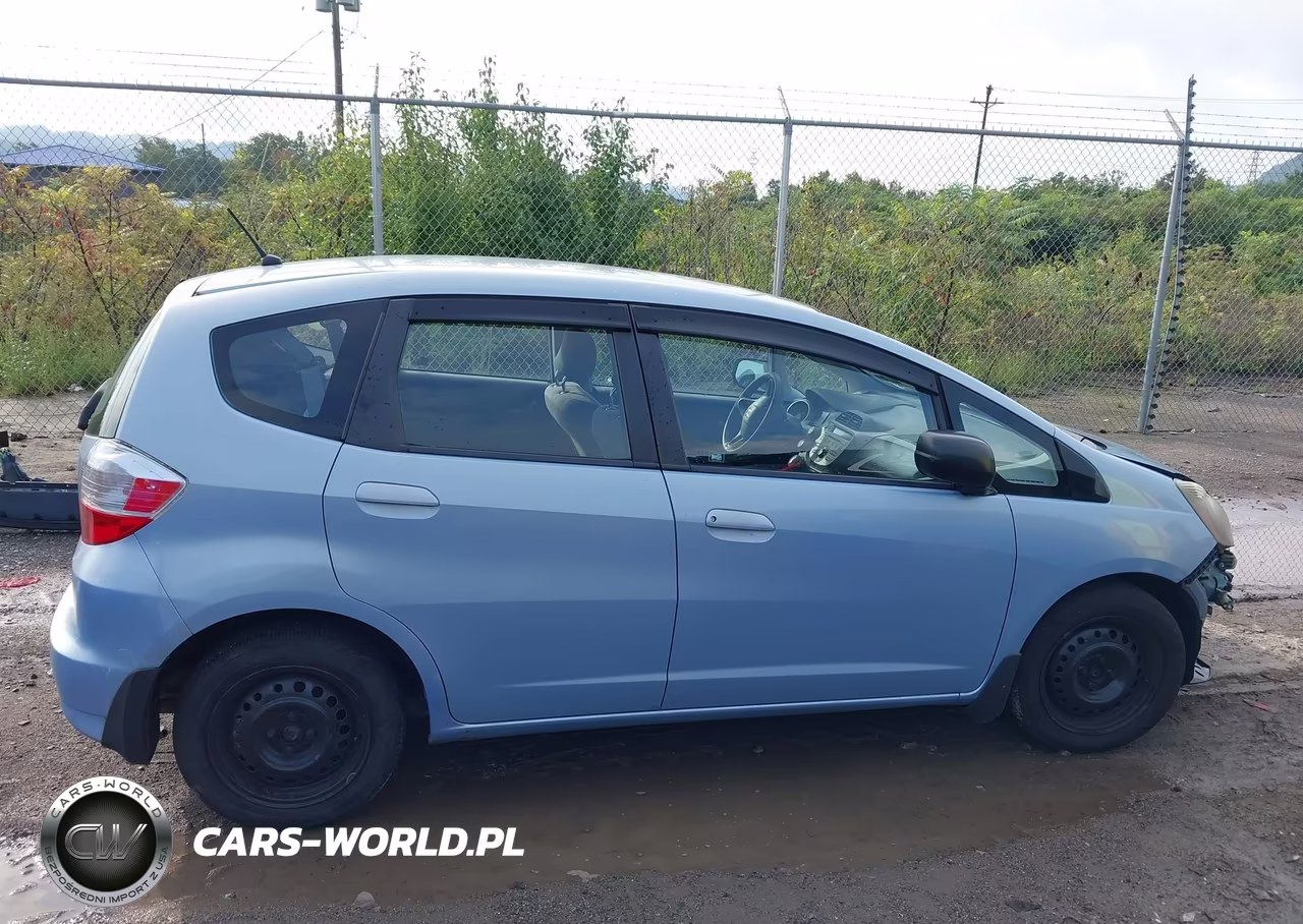 2010 Honda Fit VIN:JHMGE8H27AC027120 - 14