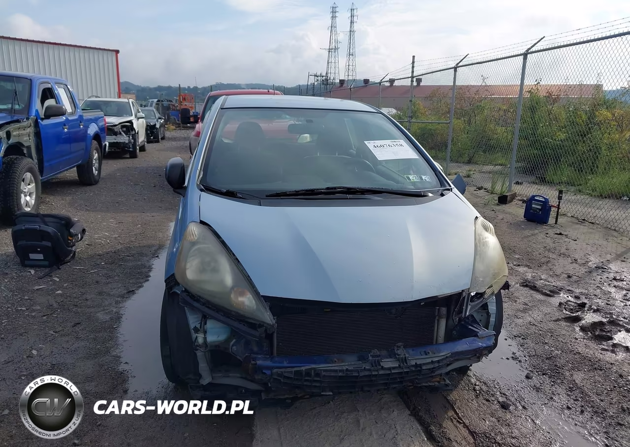 2010 Honda Fit VIN:JHMGE8H27AC027120 - 6
