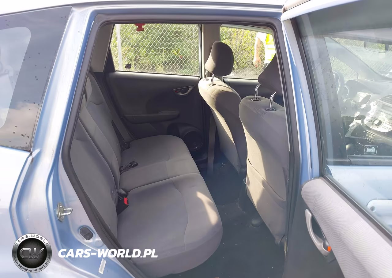 2010 Honda Fit VIN:JHMGE8H27AC027120 - 8