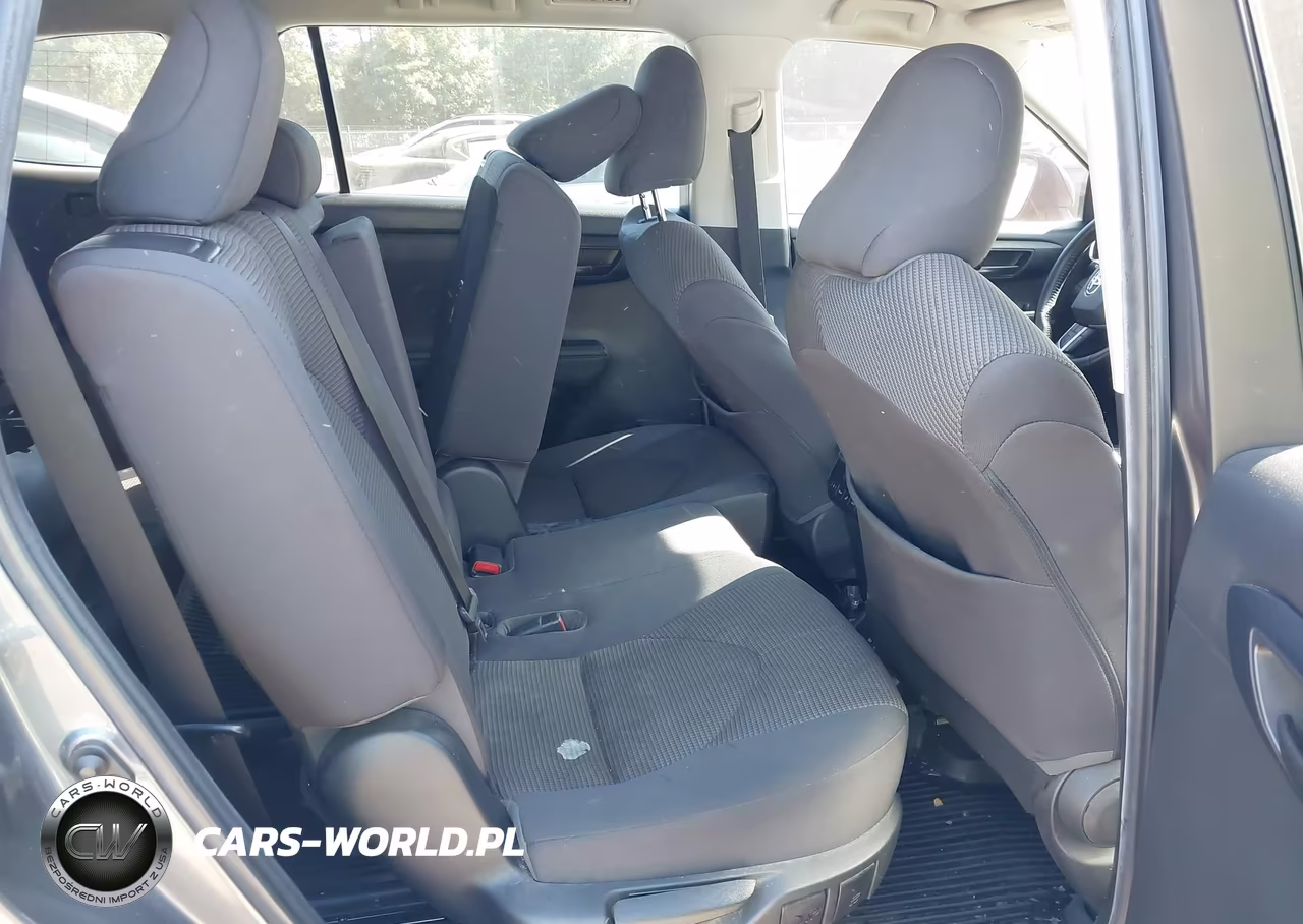 2022 Toyota Highlander Le VIN:5TDBZRBH8NS573626 - 8