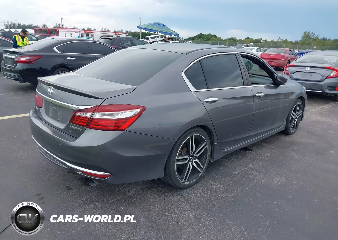2017 Honda Accord Sport VIN:1HGCR2F51HA077324 - 4