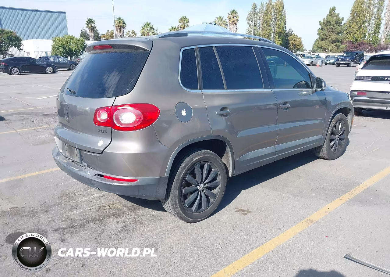 2011 Volkswagen Tiguan Se VIN:WVGAV7AX5BW535234 - 4