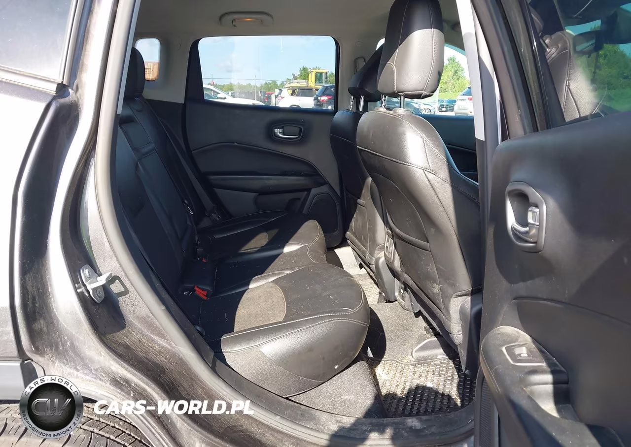 2020 Jeep Compass Altitude 4X4 VIN:3C4NJDBB3LT139605 - 8