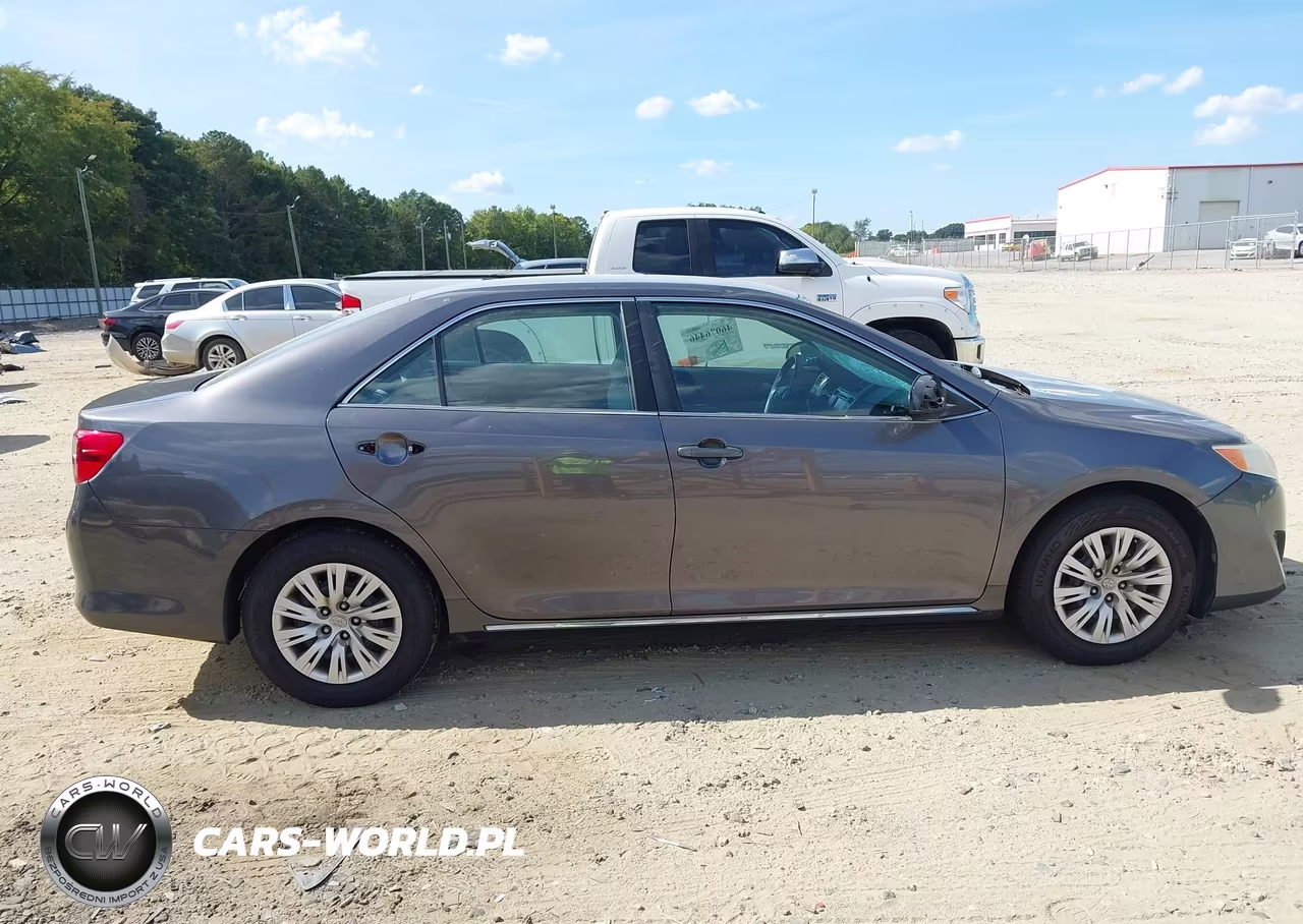2014 Toyota Camry Le VIN:4T1BF1FK2EU427004 - 13