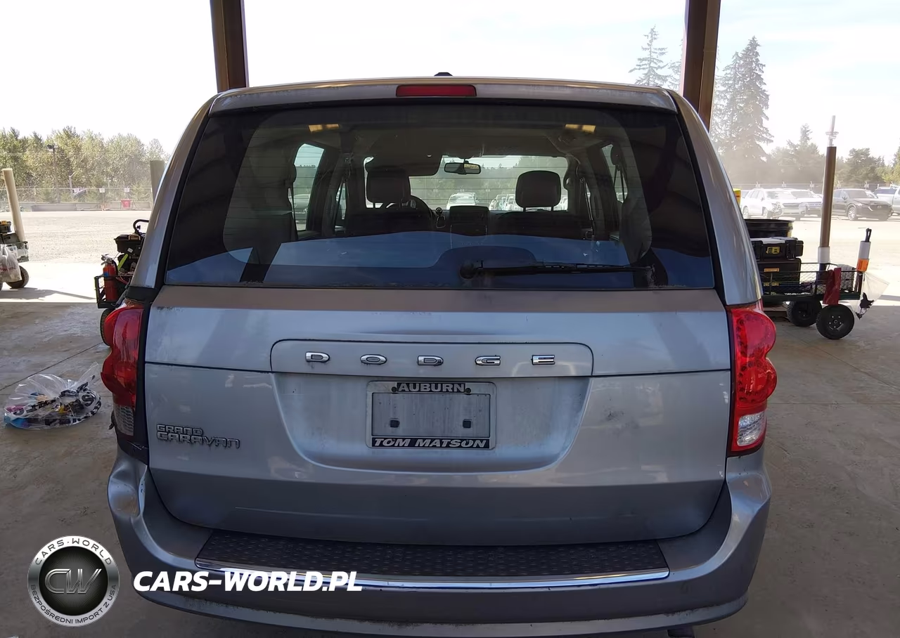 2015 Dodge Grand Caravan American Value Pkg VIN:2C4RDGBG4FR750272 - 16
