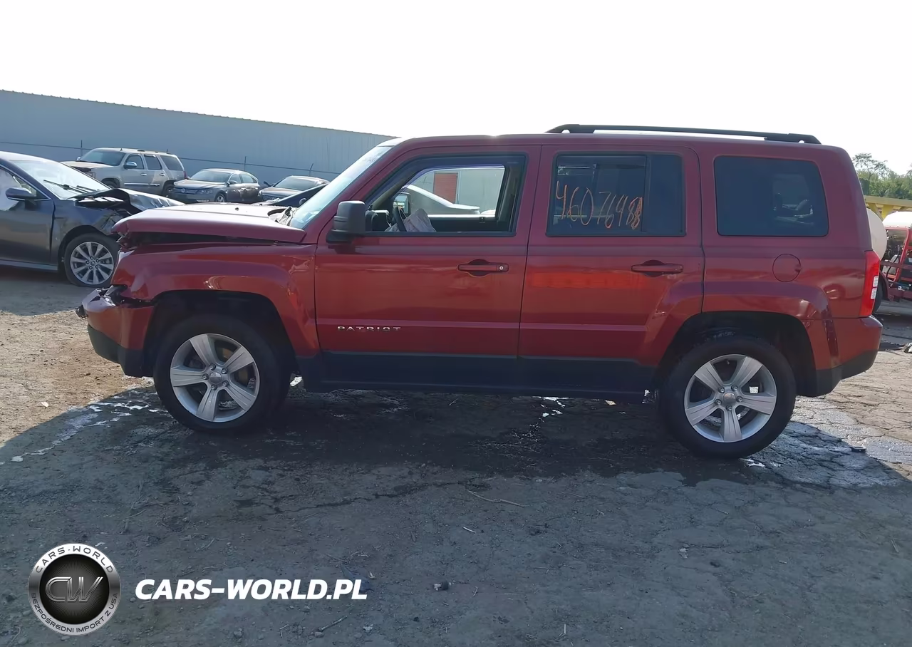 2014 Jeep Patriot Latitude VIN:1C4NJPFA9ED508785 - 13