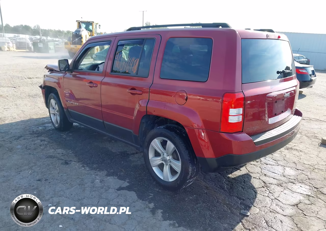 2014 Jeep Patriot Latitude VIN:1C4NJPFA9ED508785 - 3