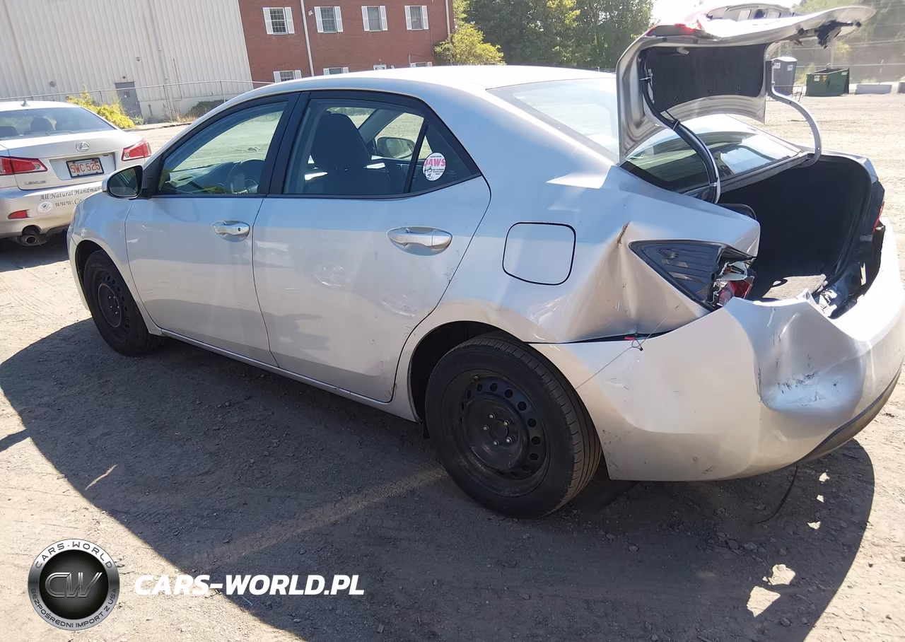 2015 Toyota Corolla Le VIN:2T1BURHE9FC336312 - 3