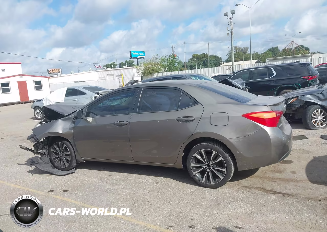 2018 Toyota Corolla Le VIN:5YFBURHE2JP855324 - 14