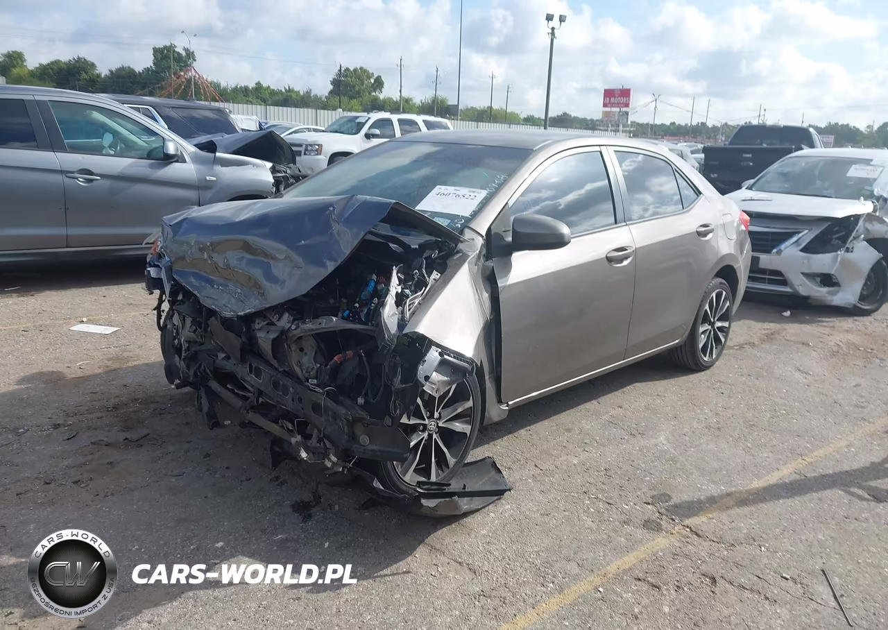 2018 Toyota Corolla Le VIN:5YFBURHE2JP855324 - 2