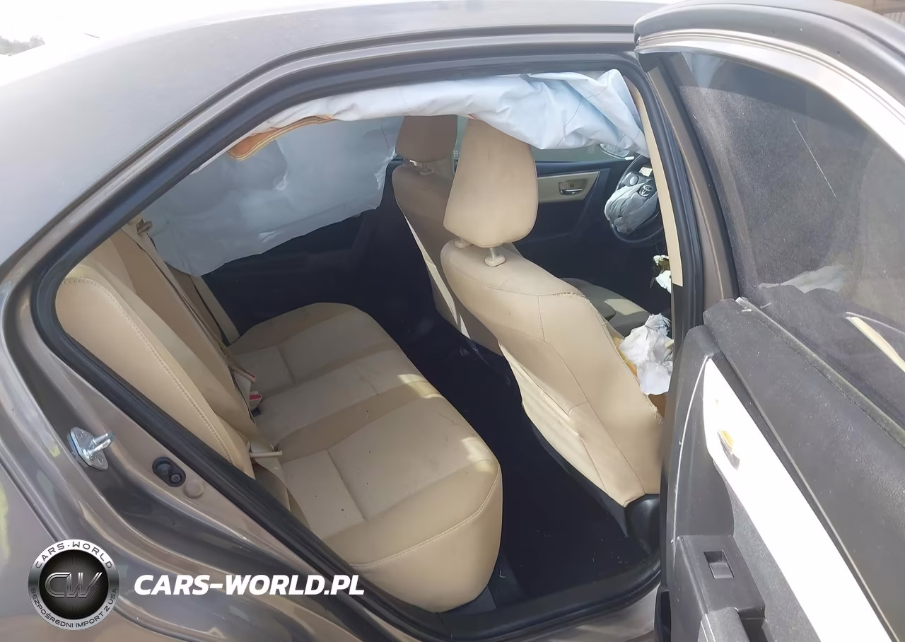 2018 Toyota Corolla Le VIN:5YFBURHE2JP855324 - 8