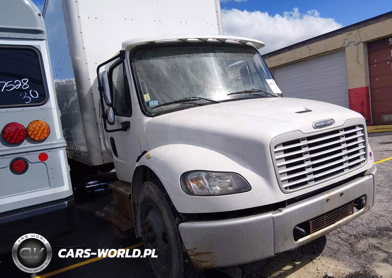 2019 Freightliner M2 106