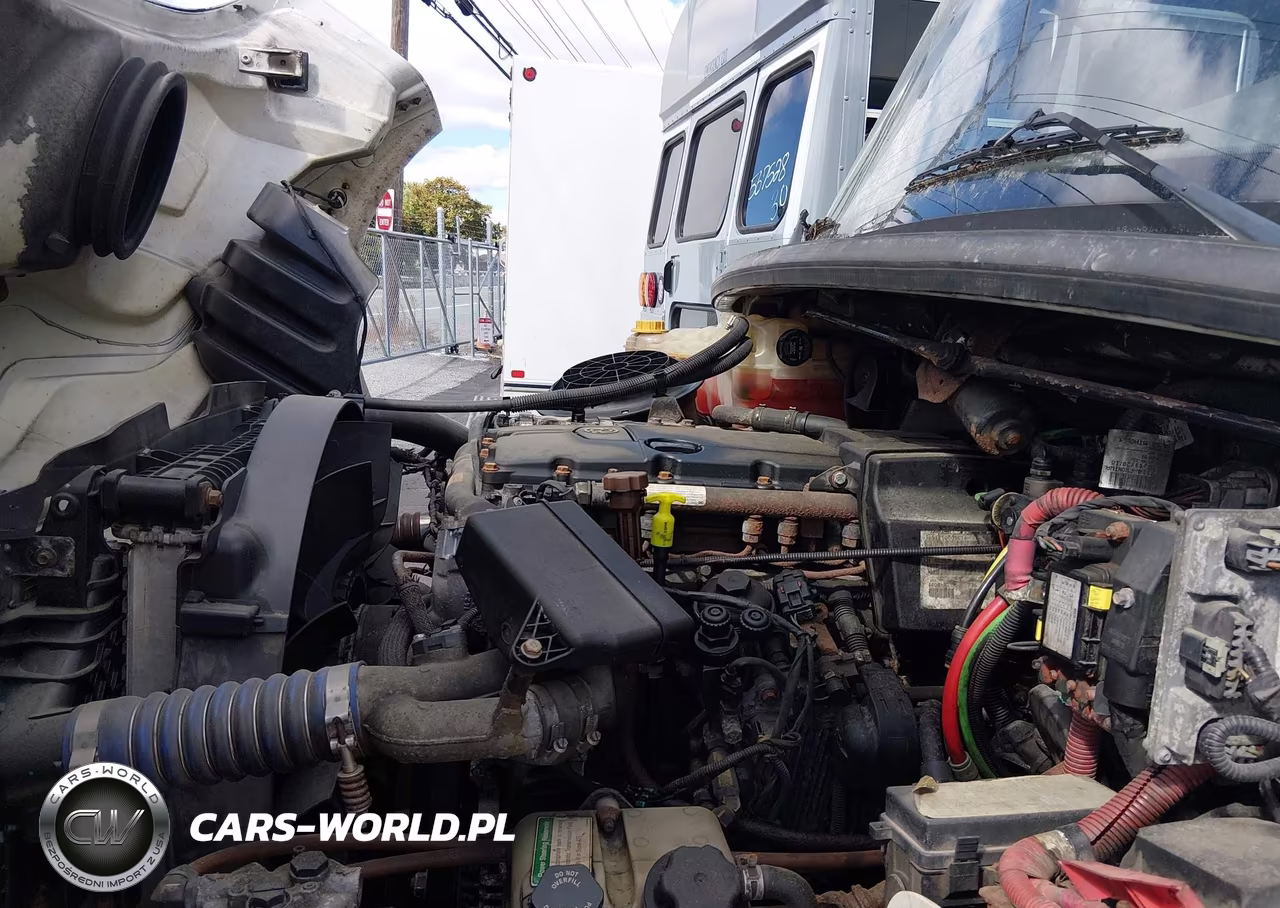 2019 Freightliner M2 106 VIN:1FVACWD20KHKX9114 - 11