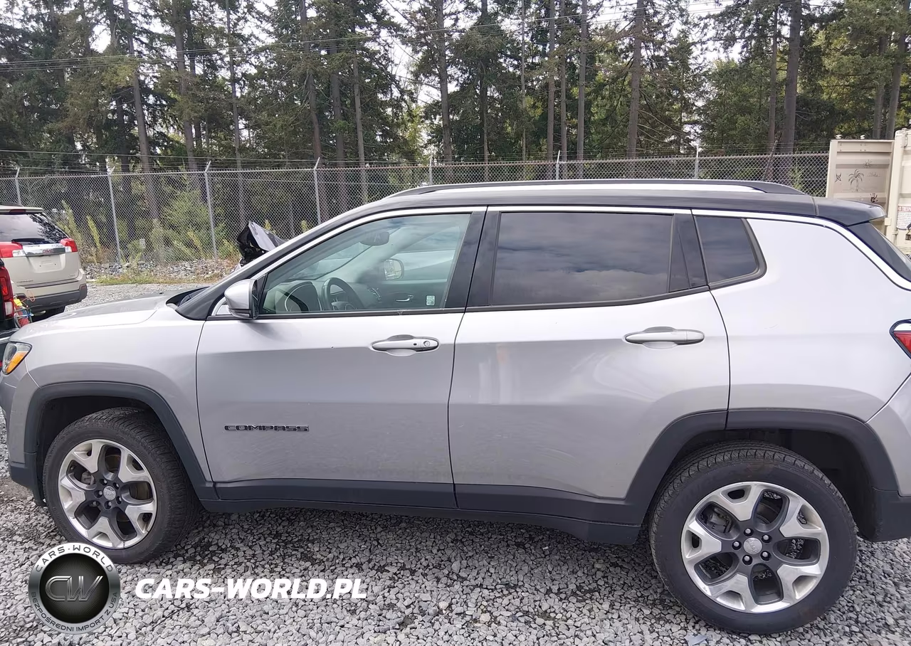 2018 Jeep Compass Limited 4X4 VIN:3C4NJDCB8JT401016 - 13