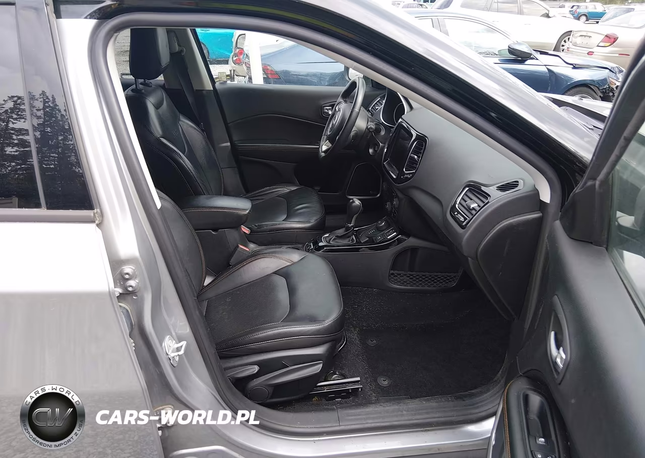 2018 Jeep Compass Limited 4X4 VIN:3C4NJDCB8JT401016 - 16