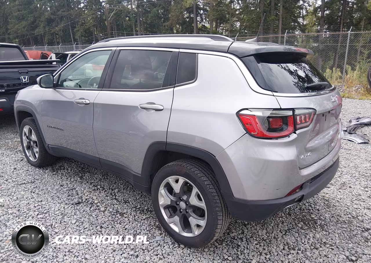 2018 Jeep Compass Limited 4X4 VIN:3C4NJDCB8JT401016 - 3