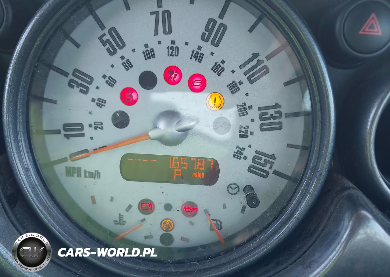 2006 Mini Cooper VIN:WMWRC33526TJ78200 - 7